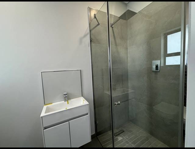 4 BEDROOM HOUSE FOR SALE IN SANDOWN